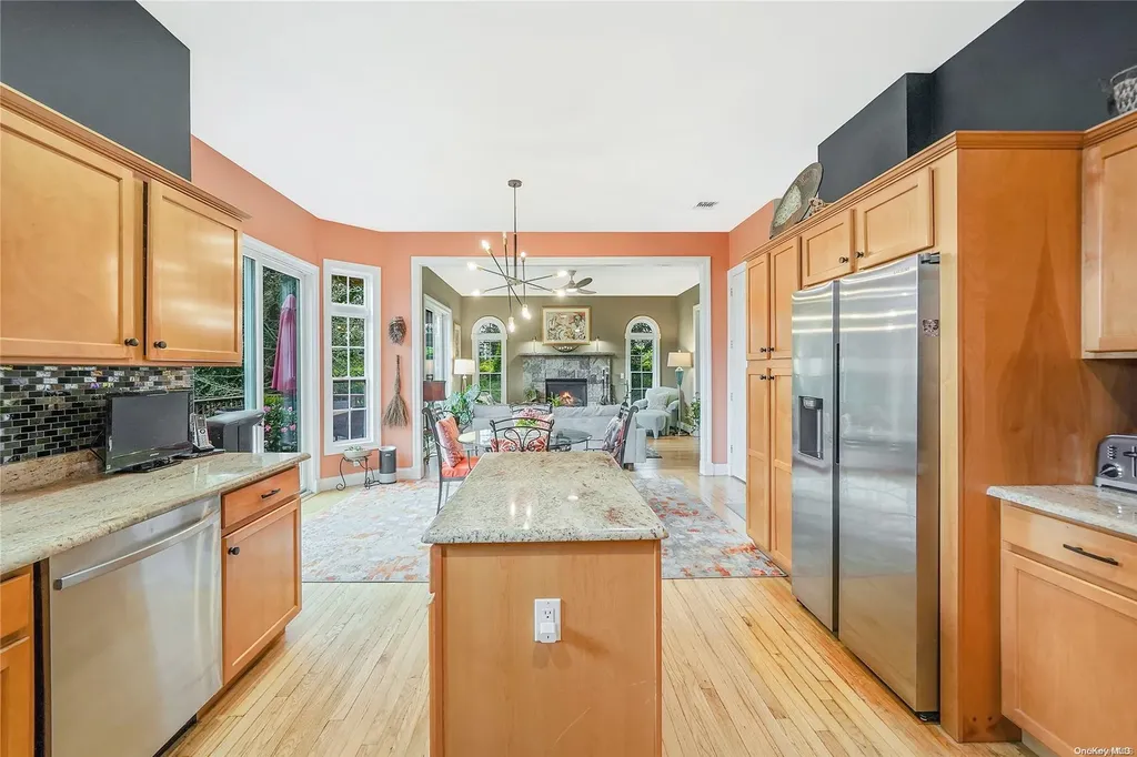 8 Mallard Court Riverhead NY 11901