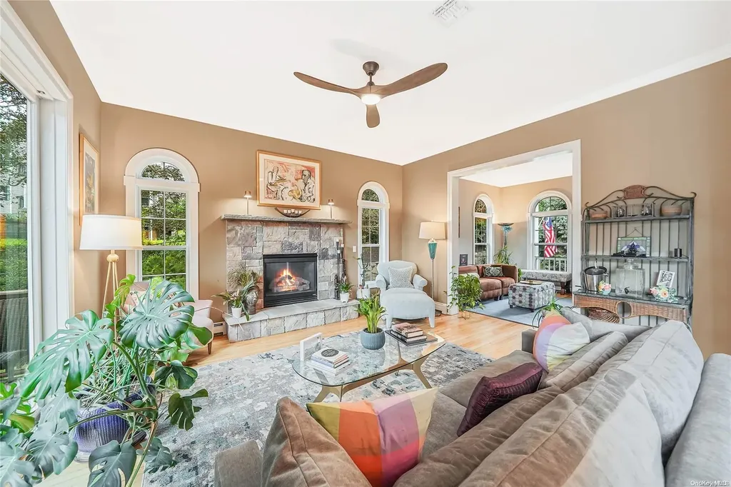 8 Mallard Court Riverhead NY 11901
