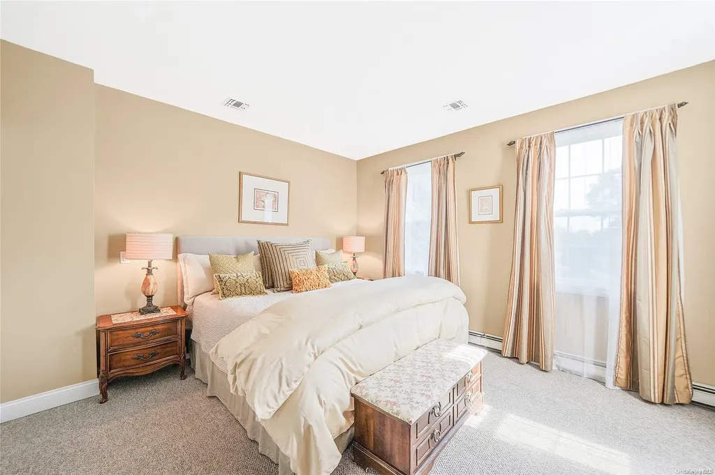 8 Mallard Court Riverhead NY 11901