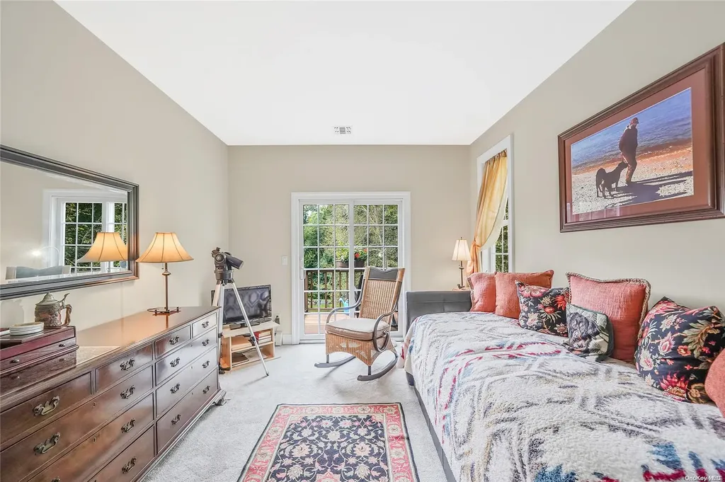 8 Mallard Court Riverhead NY 11901