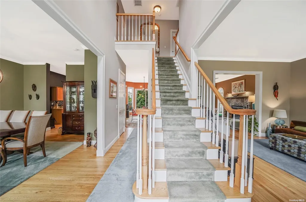 8 Mallard Court Riverhead NY 11901