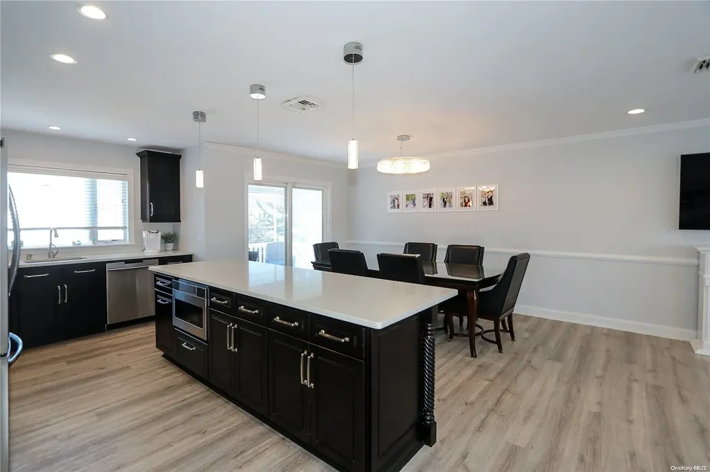 3664 Carrel Boulevard Oceanside NY 11572