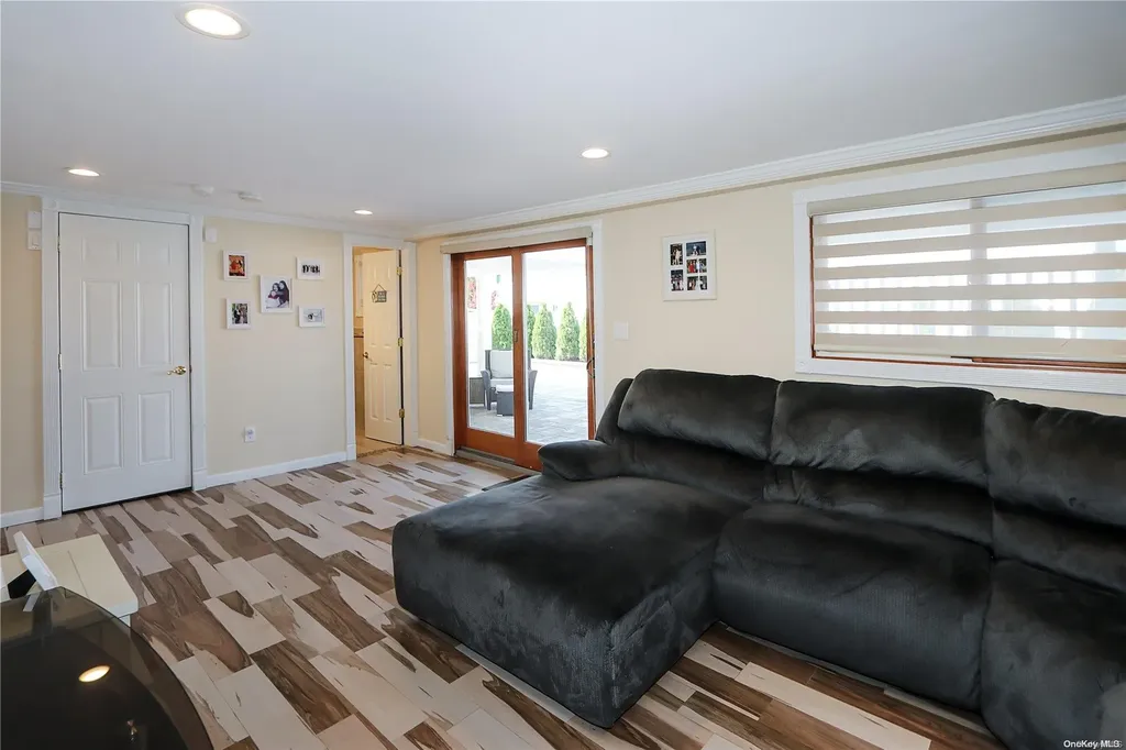 3664 Carrel Boulevard Oceanside NY 11572