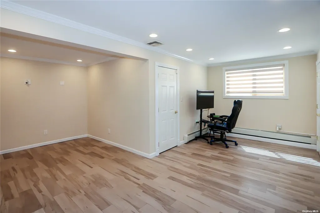 3664 Carrel Boulevard Oceanside NY 11572