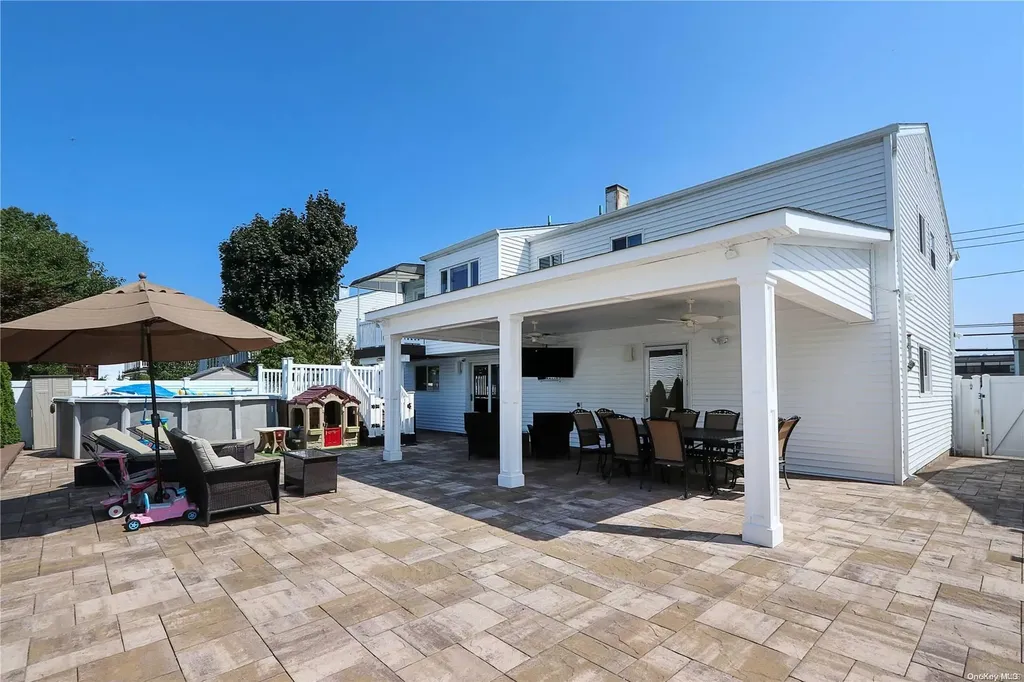 3664 Carrel Boulevard Oceanside NY 11572