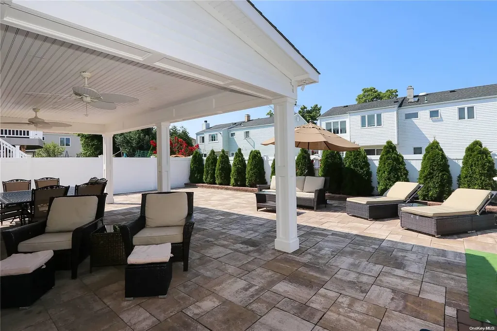 3664 Carrel Boulevard Oceanside NY 11572