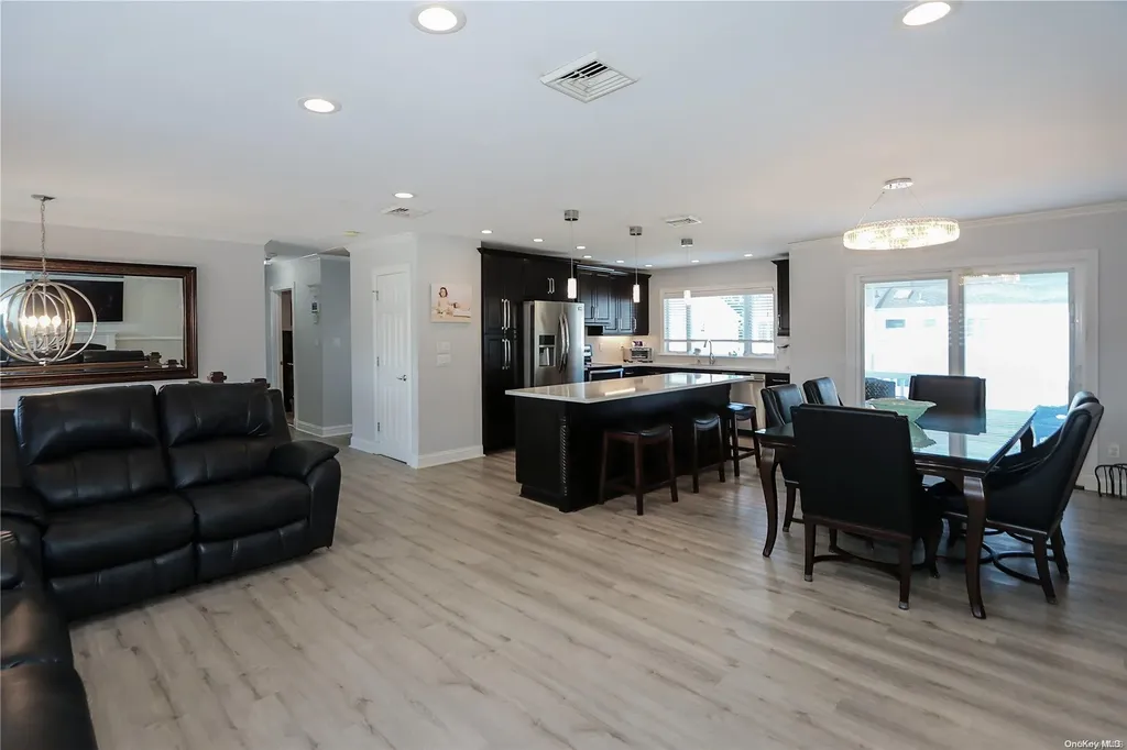 3664 Carrel Boulevard Oceanside NY 11572