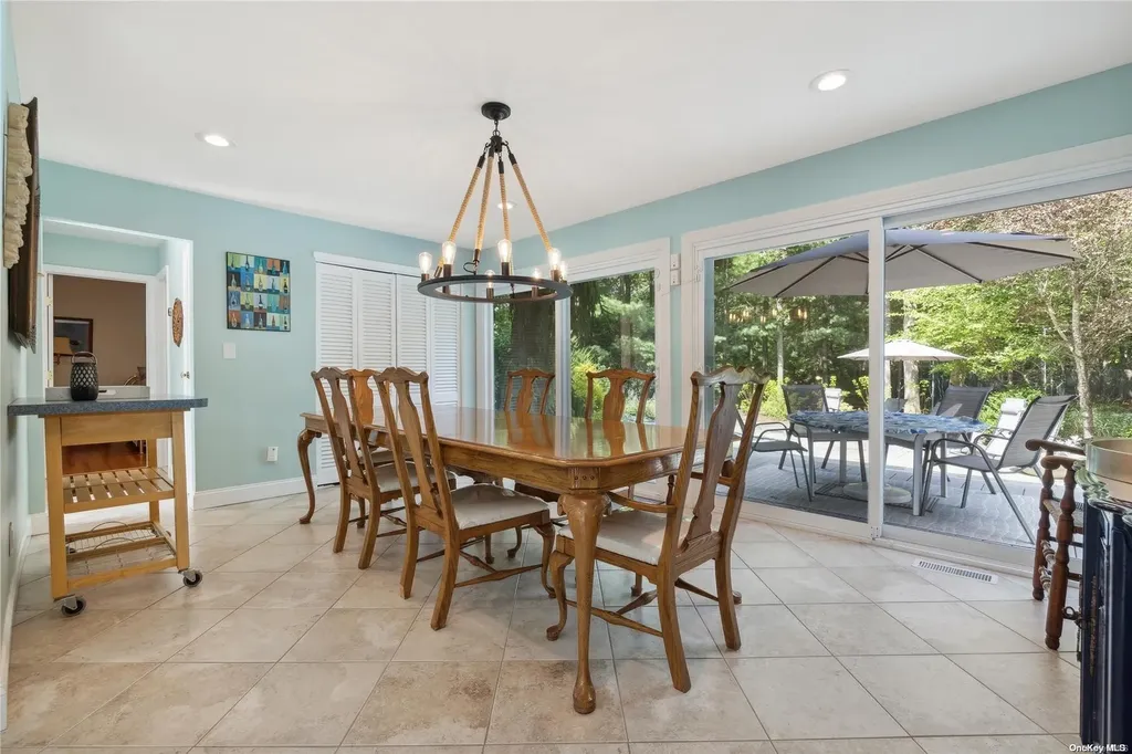18 North Quarter Road Westhampton NY 11977