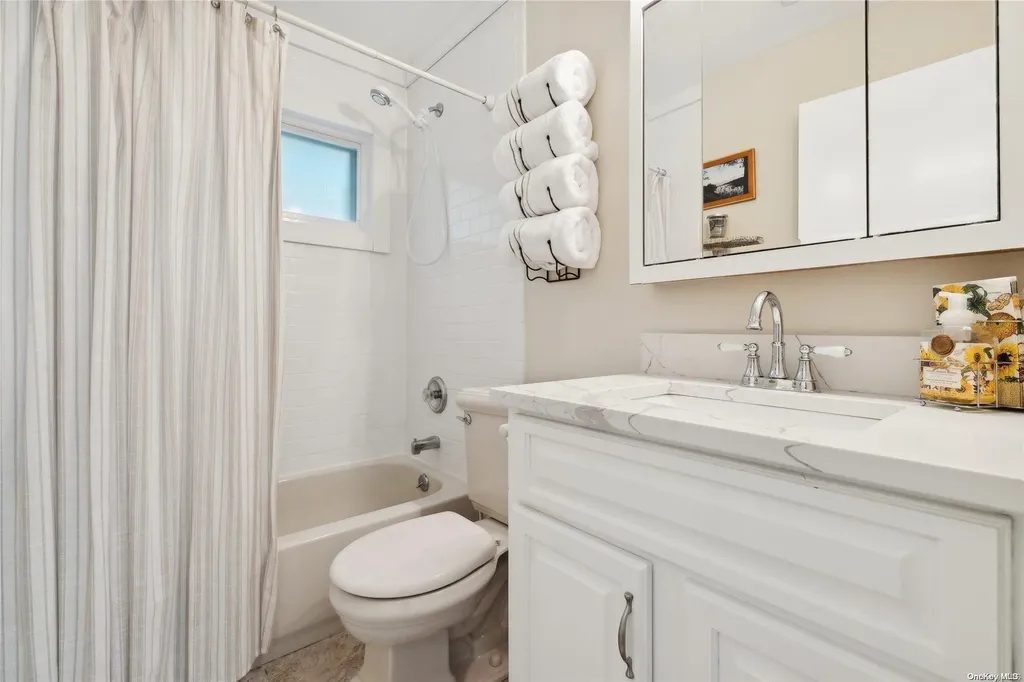 18 North Quarter Road Westhampton NY 11977