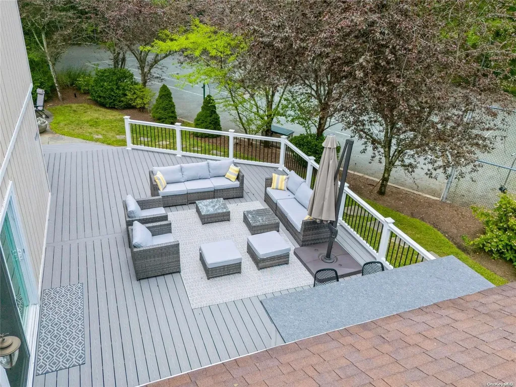 18 North Quarter Road Westhampton NY 11977