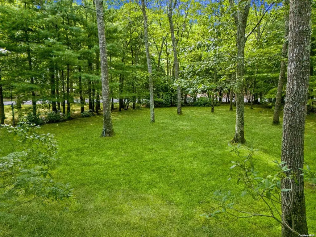 18 North Quarter Road Westhampton NY 11977