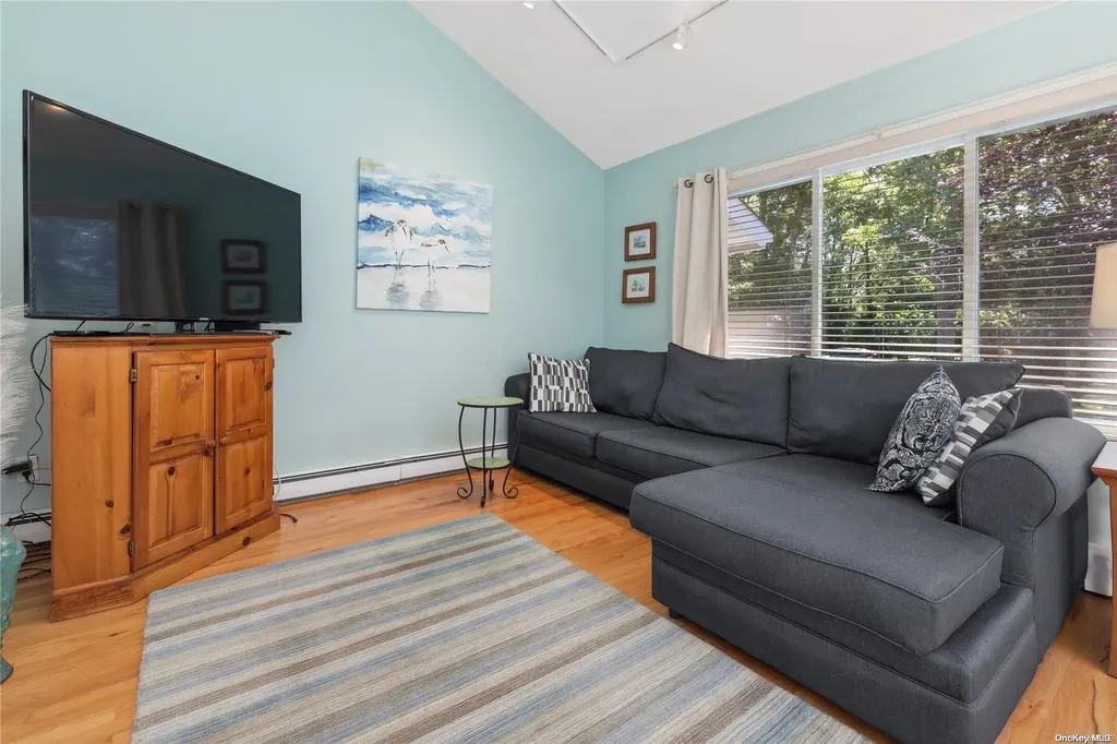 18 North Quarter Road Westhampton NY 11977