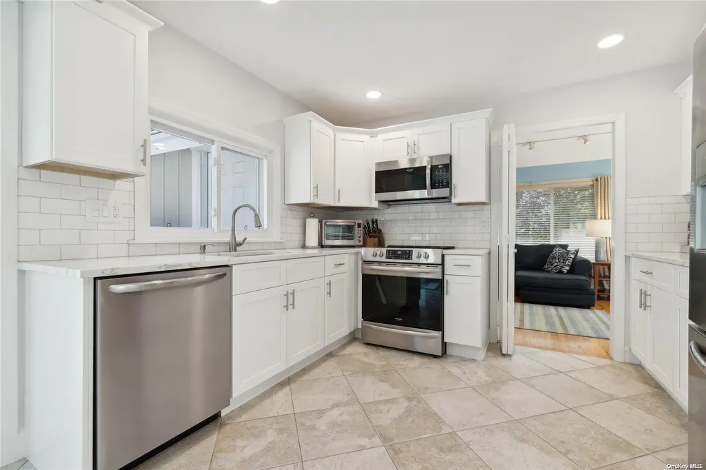 18 North Quarter Road Westhampton NY 11977