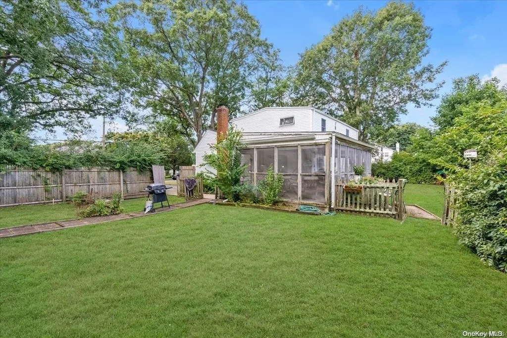 45 Huron Drive Bay Shore NY 11706