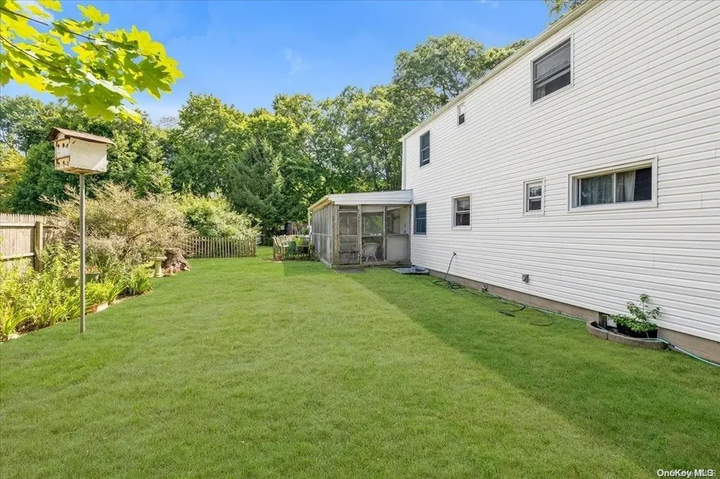 45 Huron Drive Bay Shore NY 11706