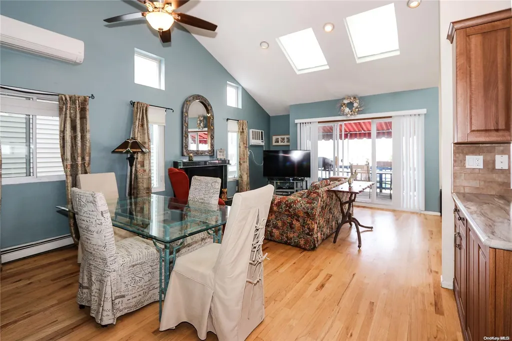 62 Illinois Avenue Long Beach NY 11561