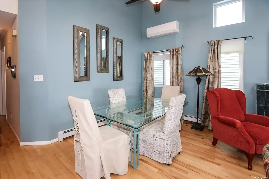 62 Illinois Avenue Long Beach NY 11561