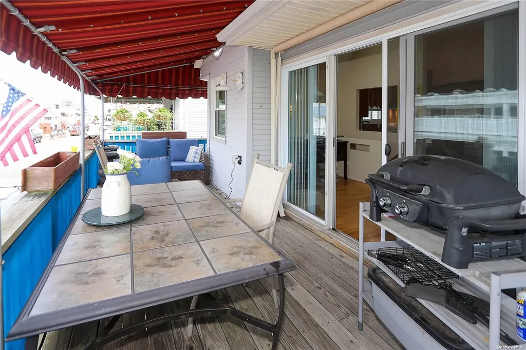 62 Illinois Avenue Long Beach NY 11561
