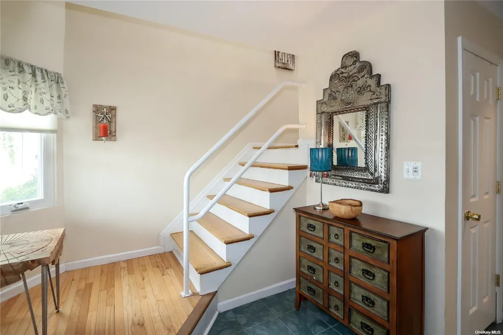 62 Illinois Avenue Long Beach NY 11561