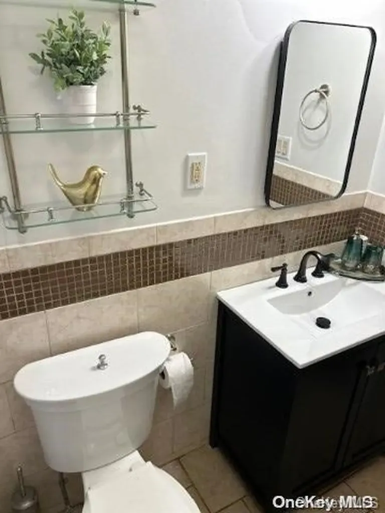 151 Fillmore Avenue Deer Park NY 11729