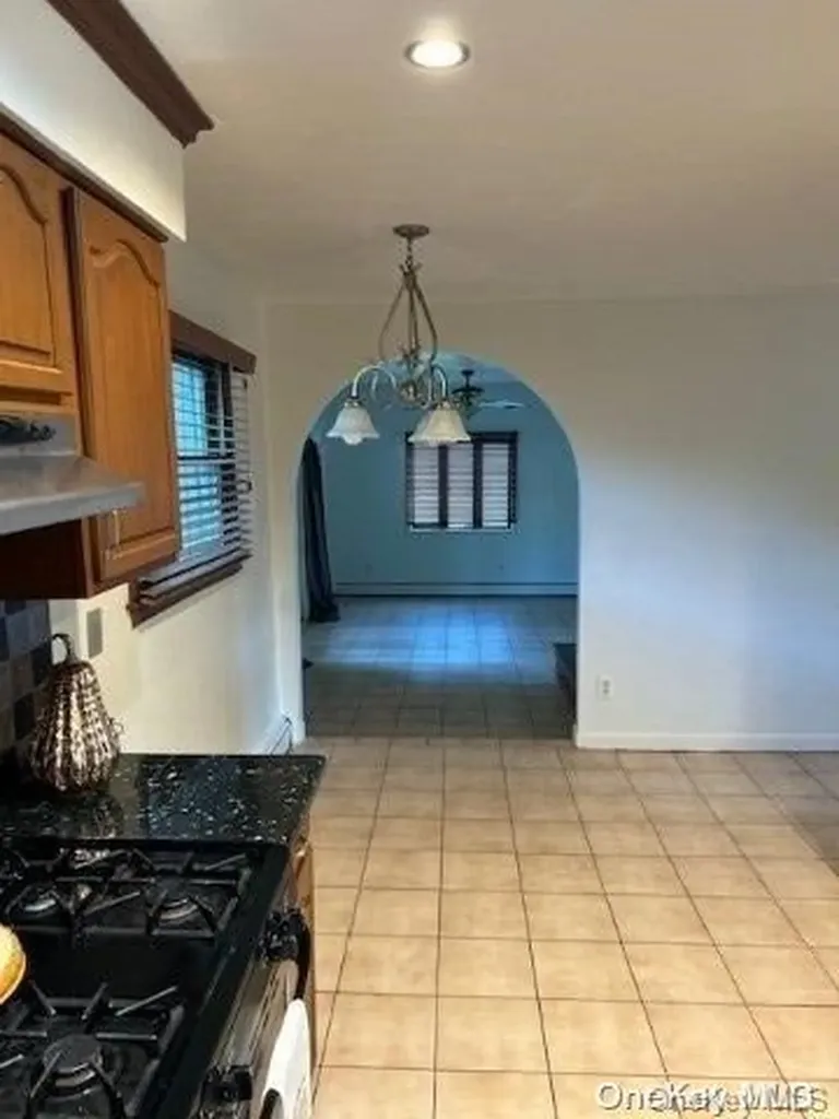 151 Fillmore Avenue Deer Park NY 11729