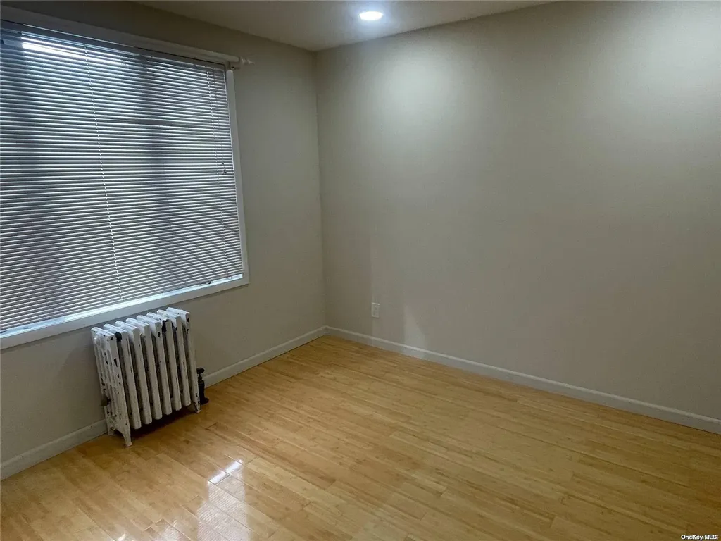 18 Lawnview Avenue Hicksville NY 11801