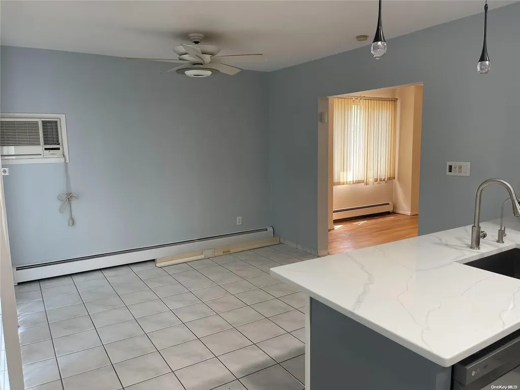 18 Lawnview Avenue Hicksville NY 11801