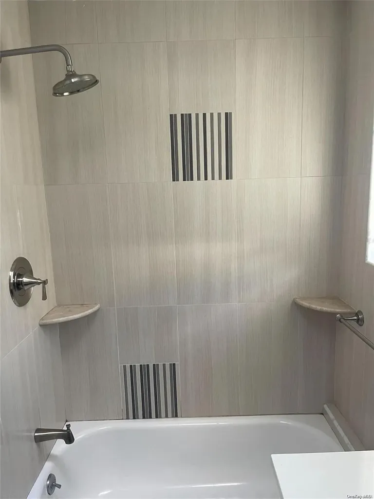 18 Lawnview Avenue Hicksville NY 11801