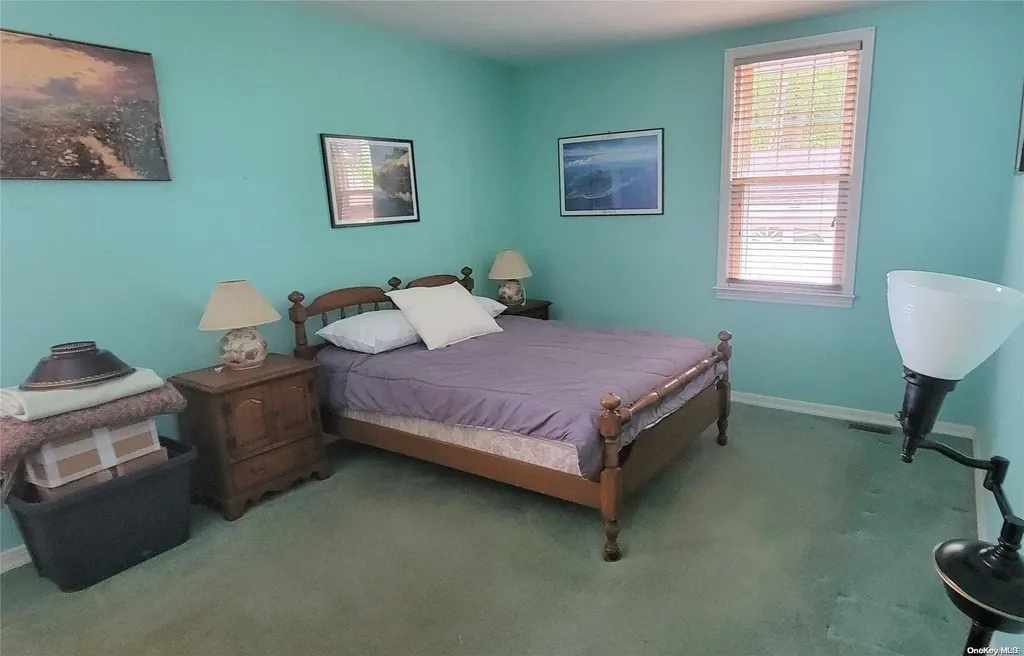 138 Hewlett Avenue Merrick NY 11566