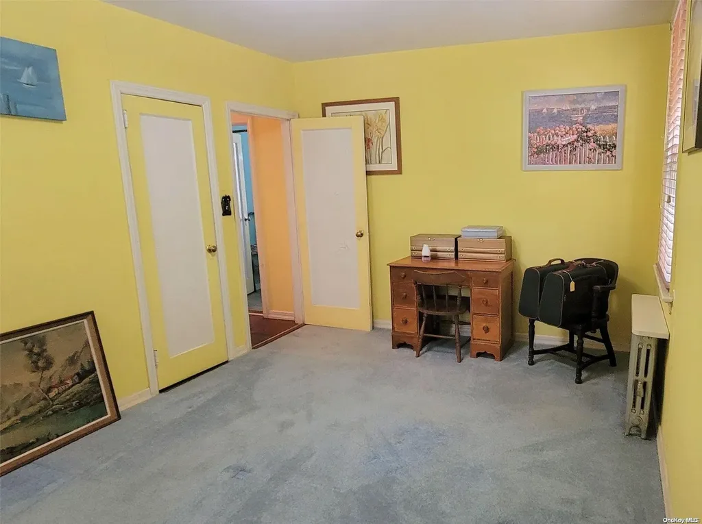 138 Hewlett Avenue Merrick NY 11566
