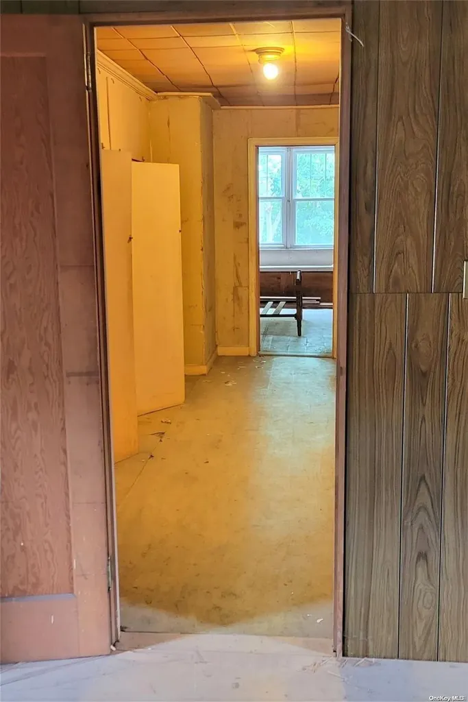 138 Hewlett Avenue Merrick NY 11566