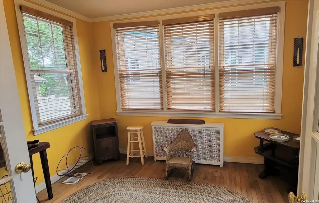 138 Hewlett Avenue Merrick NY 11566