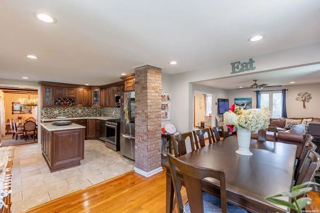 149 3rd Avenue Brentwood NY 11717