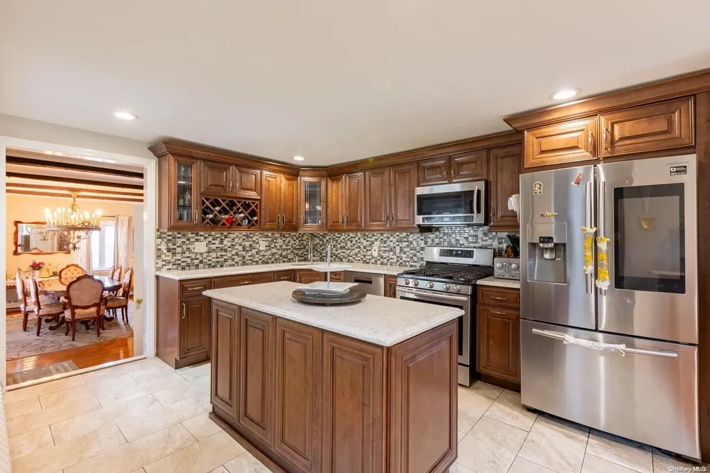 149 3rd Avenue Brentwood NY 11717