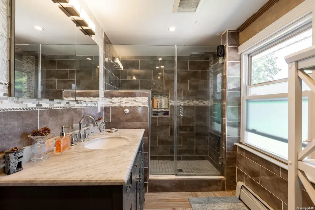 149 3rd Avenue Brentwood NY 11717