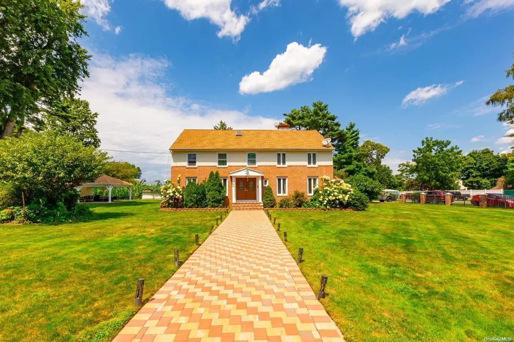 149 3rd Avenue Brentwood NY 11717