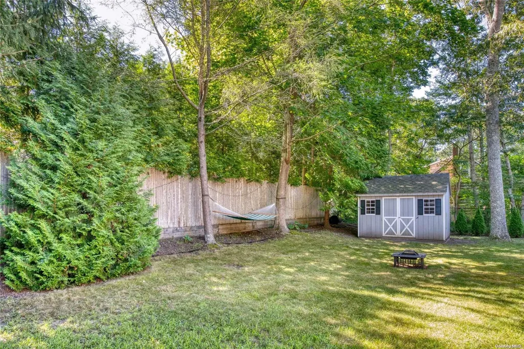 32 Summit Boulevard Westhampton NY 11977