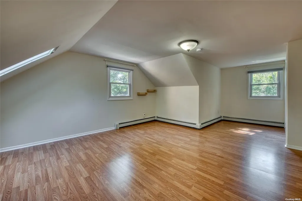 32 Summit Boulevard Westhampton NY 11977