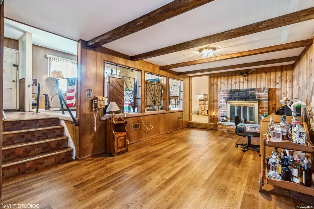 13 Joyce Avenue Massapequa NY 11758