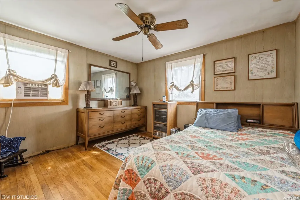 13 Joyce Avenue Massapequa NY 11758