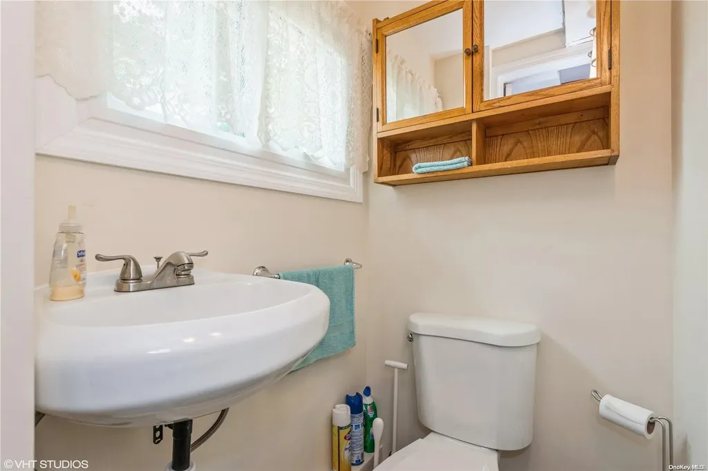 13 Joyce Avenue Massapequa NY 11758