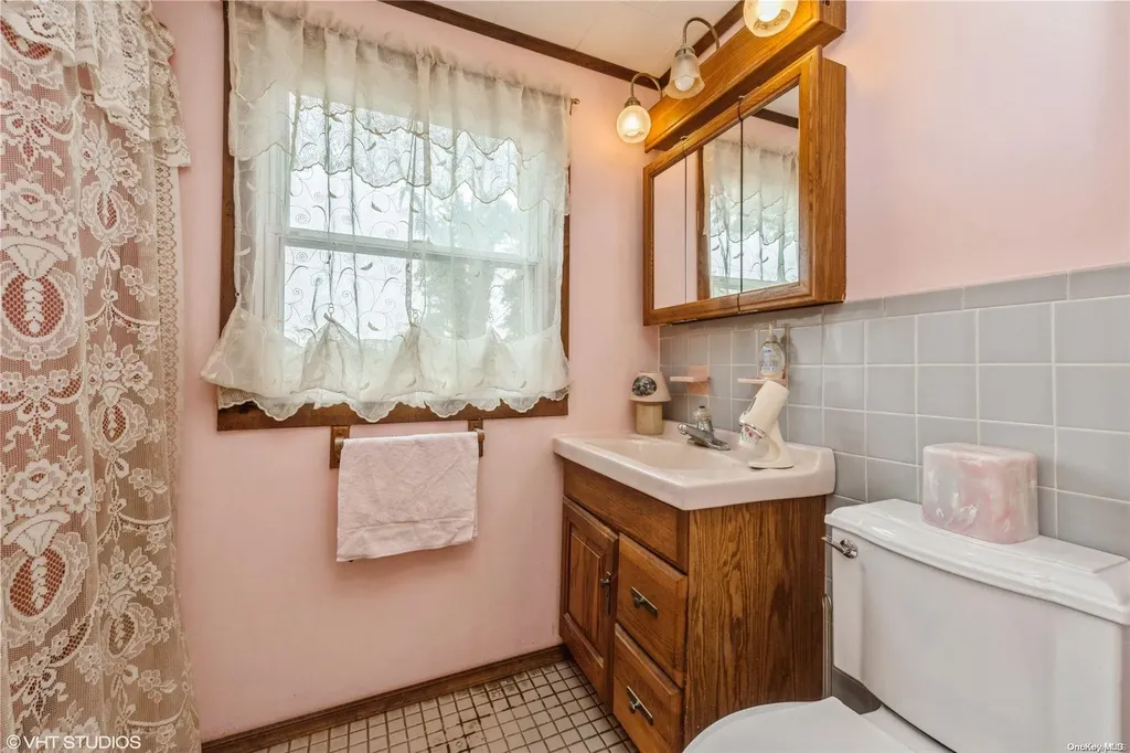 13 Joyce Avenue Massapequa NY 11758