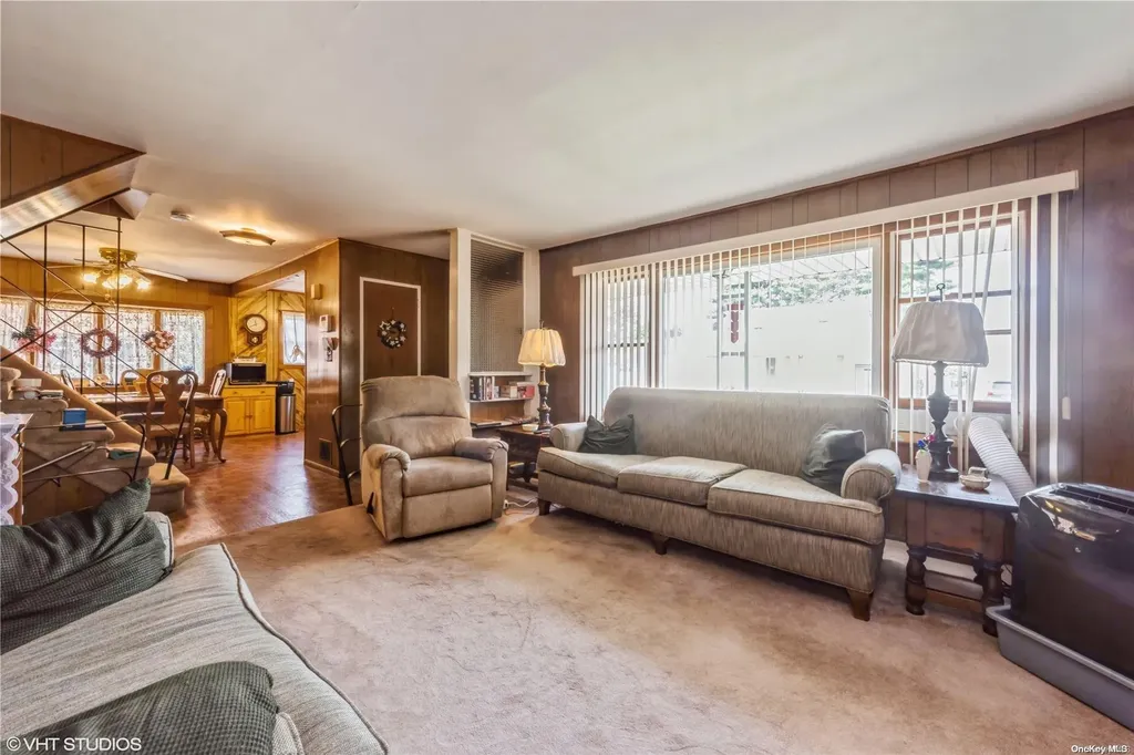13 Joyce Avenue Massapequa NY 11758