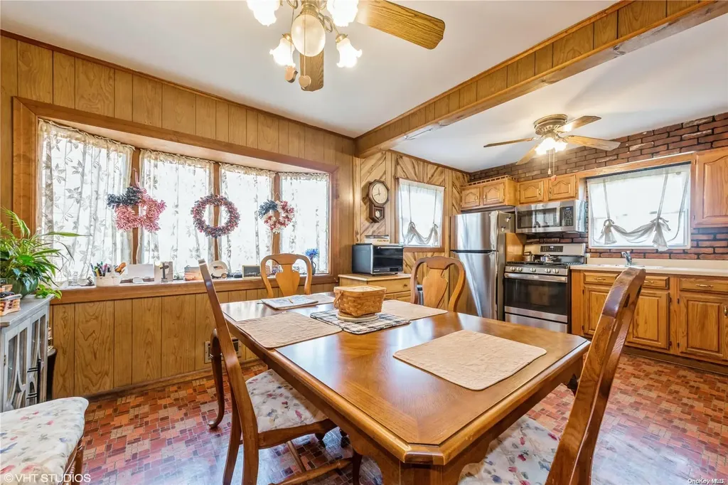 13 Joyce Avenue Massapequa NY 11758