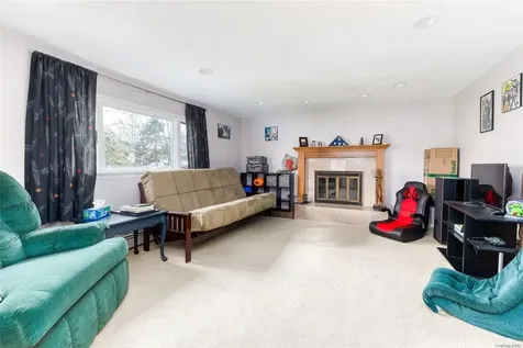 131 Greenhaven Drive Port Jefferson Station NY 11776