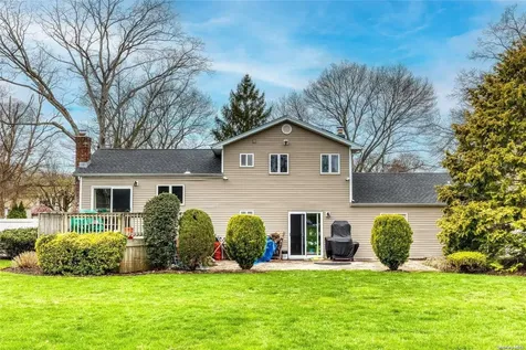 131 Greenhaven Drive Port Jefferson Station NY 11776