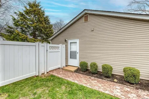 131 Greenhaven Drive Port Jefferson Station NY 11776