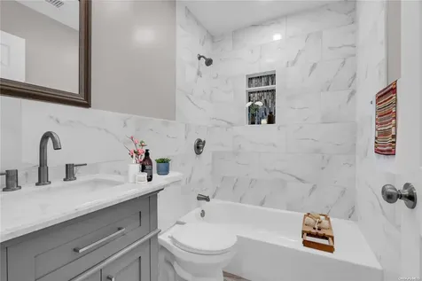 19 Bellview Avenue Brookhaven NY 11719