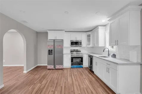 19 Bellview Avenue Brookhaven NY 11719