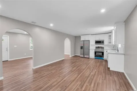 19 Bellview Avenue Brookhaven NY 11719